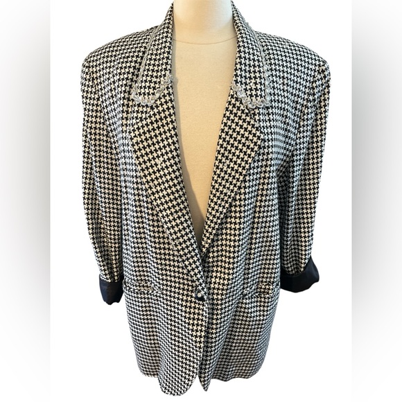 Vintage Black & White Weaved Houndstooth Blazer w/sequins trim detail Size 10 - Picture 17 of 17